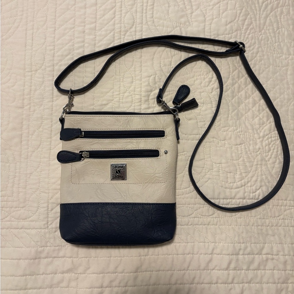 NWOT Stone Mountain Washed Leather SYDNEY Crossbody Bag